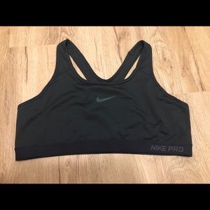Nike Pro Sports Bra